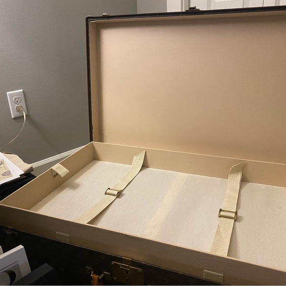 VINTAGE LOUIS VUITTON ALZER TRUNK - Picture 9 of 16